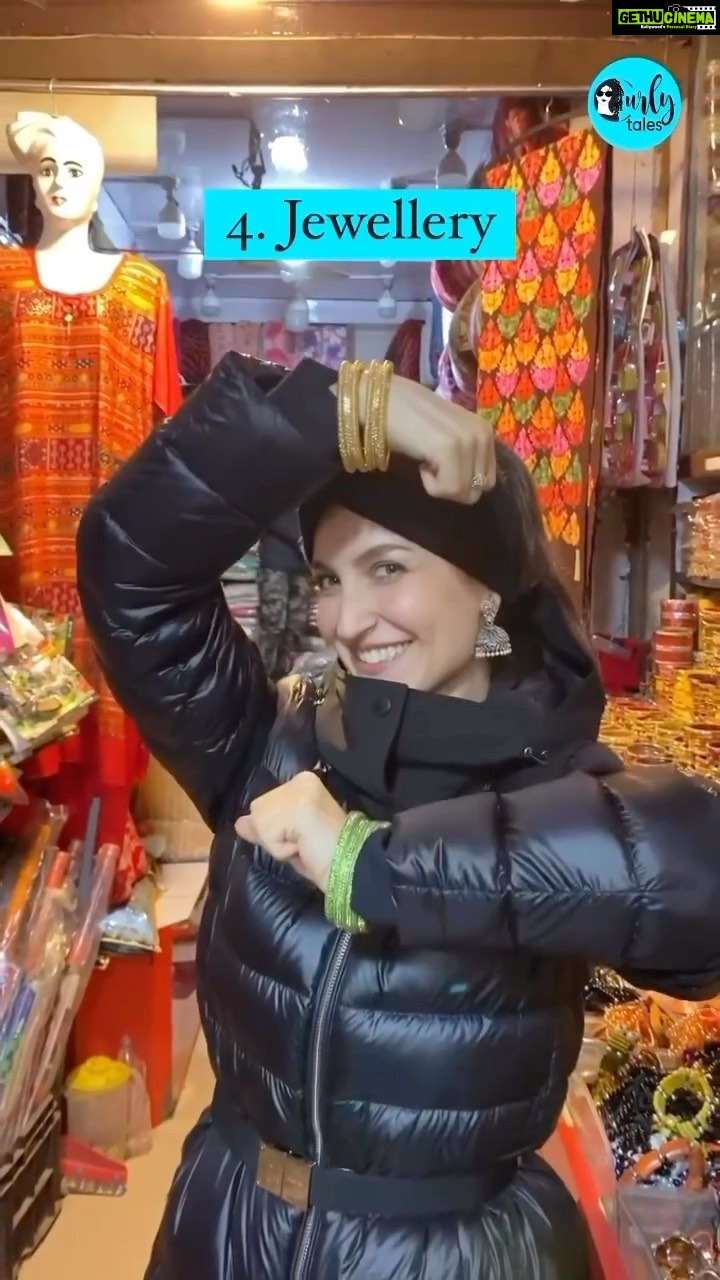 Elli AvrRam Instagram - #IndiaWithElli Episode 3 dropping this Friday 5pm🥰 Excited to see where I’m heading next? Subscribe to @curly.tales Youtube Channel to see! #traveldiaries #katra #jammu #kashmir #curlytales #elliavrram #yourstruly