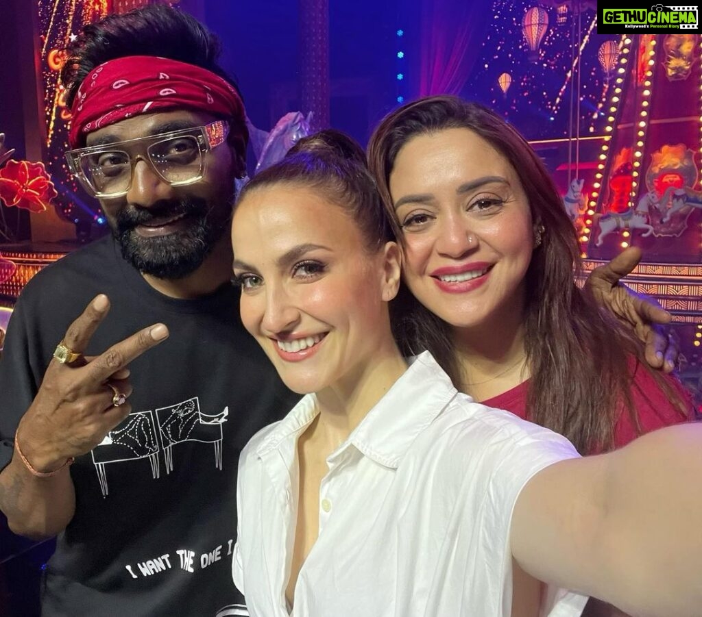 Elli AvrRam Instagram - Lots of LOVE @remodsouza sir and @lizelleremodsouza ❤️ Thank you for having me on board, getting to do in reel what I’ve dreamt of doing in real🥰 Love you guys!!!! #dreamcometrue #thankyou #film #wrap