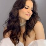 Elli AvrRam Instagram - In love With you🥳💖 #elliavrram #yourstruly #withyou #song