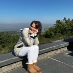 Elli AvrRam Instagram – This❤️ Stay tuned, for there’s more to it.

#elliavrram #yourstruly #mountains #nature #lover #incredibleindia