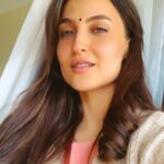 Elli AvrRam Instagram – #photodump Ooty Diaries from Naane Varuvean✨ 

#throwback #naanevaruvean #ooty #elliavrram #yourstruly Ooty, Tamilnadu