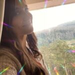 Elli AvrRam Instagram – #photodump Ooty Diaries from Naane Varuvean✨ 

#throwback #naanevaruvean #ooty #elliavrram #yourstruly Ooty, Tamilnadu