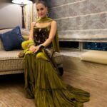 Elli AvrRam Instagram – Eid Vibes✨

Outfit : @kalkifashion x @mintandmilkpr
Accessories : @minerali_store
Styled by: @ipshita_bhatnagar 

#elliavrram #yourstruly #eid Mumbai, Maharashtra