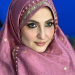 Elli AvrRam Instagram – Eid Mubarak to all my Muslim friends and followers💗🌙 Wishing you all love and light! 

#eidmubarak #india #eid #celebration #love #light #elliavrram #yourstruly India