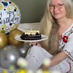 Elli AvrRam Instagram – Ma💖 Yesterday’s Birthday! Got to celebrate my mom in India for the first time! #memories #forlife 🥳🙏 Älskar dig min världens finaste, magiska, mysiga bästa mamma @storytellingsweden ☀️🪄

#happybirthday #mother #loveyou #forever #blessed #grateful #thankyou #tajmahal #india #mumbai #elliavrram #yourstruly