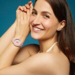 Elli AvrRam Instagram – Do what you love, love what you do!🌸
I love playing dress up and my Timex watch adds the appeal to every look!
Wait no longer, it is time for Timex! @timex.india  #TimexIndia #Timex #TimexWatches #Heritage #legacy #ElliAvrRam #yourstruly