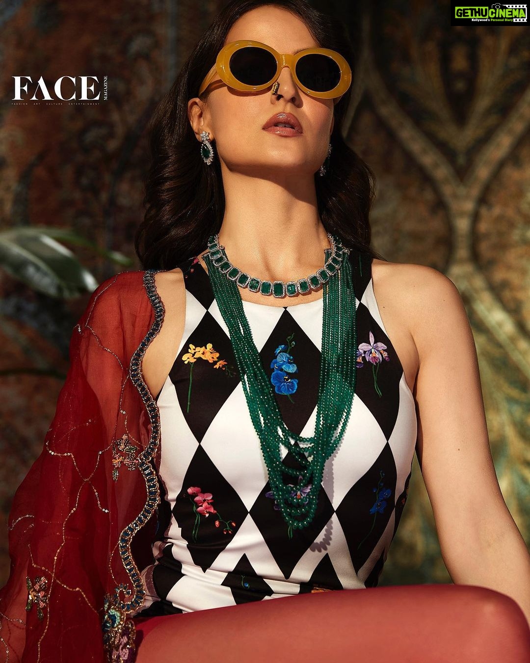 Elli AvrRam Instagram - “Three words I would use to describe India: Colourful, rich in great knowledge, emotional and heartful. India is a country that is full of life, and experiences all kinds of emotions.” — @elliavrram Produced By: @facemag.in Publisher: @harshithundet @kanchanshrivastava06 Creative Director: @farrahkader Editor In Chief: @nehasachar Photographed by: @vievekdesai Stylist: @sameerkatariya92 Makeup Artist: @kanika_arrora Asst. Makeup Artist: @mua_mitanshidabi & @fatema_m92 Digitech: @greesha_desai Fashion Assistant: @aditi.abhijit Video shot by: @rangpictures Video edited by: @thakkar_miten Location: @obeetee Artist PR Agency: @communiquefilmpr On Elli Bodysuit: @worldofraofficial Jewellery: @nwshamsettjewellers Dupatta: @plumtin_motif Boots: @londonrag_in Nose pin: @sajjaa_byshreyasi Sunglasses: @hm www.facemagazine.in #FaceMagazine #ElliAvrRam #DigitalMagazine #November