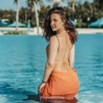 Elli AvrRam Instagram - MMM = Majorly Missing Maldives🌊 #tb #maldives #swimming #holiday #waterbaby #elliavrram #yourstruly