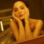 Elli AvrRam Instagram - Cinderella 2022💜🎀🪄 Photography @nikhilshenoyphoto Hair @gabrielggeorgiou Makeup @ankitamanwanimakeupandhair Dress @studiohimaniarora #ElliAvrRam #yourstruly #cinderella