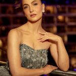 Elli AvrRam Instagram - Cinderella 2022💜🎀🪄 Photography @nikhilshenoyphoto Hair @gabrielggeorgiou Makeup @ankitamanwanimakeupandhair Dress @studiohimaniarora #ElliAvrRam #yourstruly #cinderella