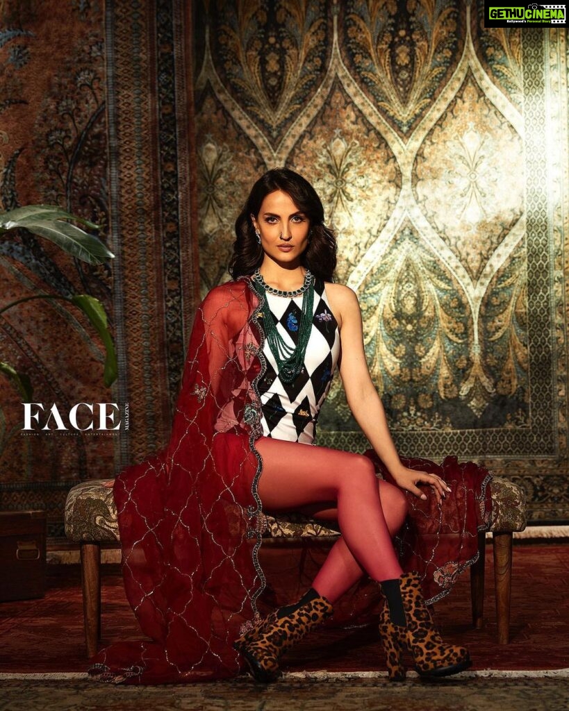 Elli AvrRam Instagram - “Three words I would use to describe India: Colourful, rich in great knowledge, emotional and heartful. India is a country that is full of life, and experiences all kinds of emotions.” — @elliavrram Produced By: @facemag.in Publisher: @harshithundet @kanchanshrivastava06 Creative Director: @farrahkader Editor In Chief: @nehasachar Photographed by: @vievekdesai Stylist: @sameerkatariya92 Makeup Artist: @kanika_arrora Asst. Makeup Artist: @mua_mitanshidabi & @fatema_m92 Digitech: @greesha_desai Fashion Assistant: @aditi.abhijit Video shot by: @rangpictures Video edited by: @thakkar_miten Location: @obeetee Artist PR Agency: @communiquefilmpr On Elli Bodysuit: @worldofraofficial Jewellery: @nwshamsettjewellers Dupatta: @plumtin_motif Boots: @londonrag_in Nose pin: @sajjaa_byshreyasi Sunglasses: @hm www.facemagazine.in #FaceMagazine #ElliAvrRam #DigitalMagazine #November