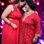 Ester Noronha Instagram - My mother was my role model before I even knew what that word was. My mother is the reason I believe God exists! And I'm forever grateful to God for giving her to me. ❤ For: Super Queens Season-2 Episode-6 @zeetelugu @zee5telugu @zee5 Costume : @clothingpallet.in Stylist : @spoorthi._rao PC : @paulino_pictures #superqueens #season2 #superqueen #queen #mother #mymother #myrolemodel #Godexists #Godisgreat #ibelieveingod #forevergrateful #grateful #thankful #blessed #mothersday #special #happiness #fulfillment #joy #peace #laughter #blessings #thankyouJesus #thankyouGod #Godbless #muchlove Hyderabad