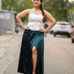 Ester Noronha Instagram - Don't let anyone kill your dreams just because they don't understand it. God's got you! 👑 For : Super Queens Season-2 Episode-5 @zeetelugu @zee5telugu @zee5 Costume : @clothingpallet.in Stylist : @spoorthi._rao #superqueensseason2 #episode5 #superqueens #season2 #superqueen #queen #warrior #fighter #dreamer #beliver #achiever #blessed #dontletanyonebringyoudown #dontletanyonekillyourdreams #liveyourdreams #dream #daretodream #chase #achieve #believe #havefaith #Godsgotyou #Godisgreat #Godbless #muchlove Hyderabad