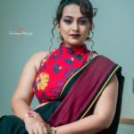 Ester Noronha Instagram - Be it winters or summers, a saree is for all seasons! Actor @esternoronhaofficial MUA @oushk_makeovers PC @nandushreyas_photography #pgotography #picoftheday #photographer #nikon #nikonphotography #picture_poet_photography #pic #picoftheday #picture #moodygrams #moodyports #dailypic #casualstyle #boyfriendshirt #shirtphotoshoot #bengaluru #acotar #kannadaactress #sandawood @nammaindiamodels @namma_sandalwood_taareyaru @sandalwood_queens_ @sandalwoodactressmemes @sandalwoodactorss @esternoronhafansclub @esterornorhonaofficial_2 @kannadanatiyaru #instagay #insta #instafashion HSR Layout