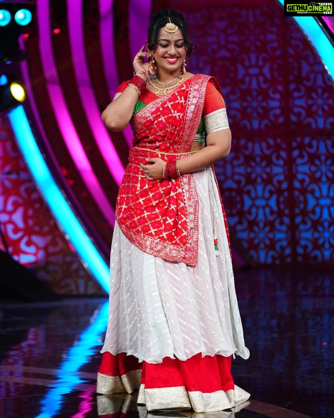 Ester Noronha Instagram - When you're happy and you know it, You don't even have to show it...🥰❤ For : Super Queens Season - 2 Episode - 1 @zeetelugu @zee5telugu @zee5 Designer : @clothingpallet.in Stylist : @spoorthi._rao #whenyourehappyandyouknowit #beyourself #superqueens #season2 #superqueenseason2 #zeetelugu #zee5 #zee5telugu #episode1 #grandopening #beginning #tollywood #tfi #telugu #hyderabad #imemyself #happygirlsaretheprettiest #lovelaughlive #livethelifeyoulove #southindianfashion #traditional #southindian #actor #actorlife #grateful #thankyouJesus #thankyouGod #Godbless #muchlove Hyderabad