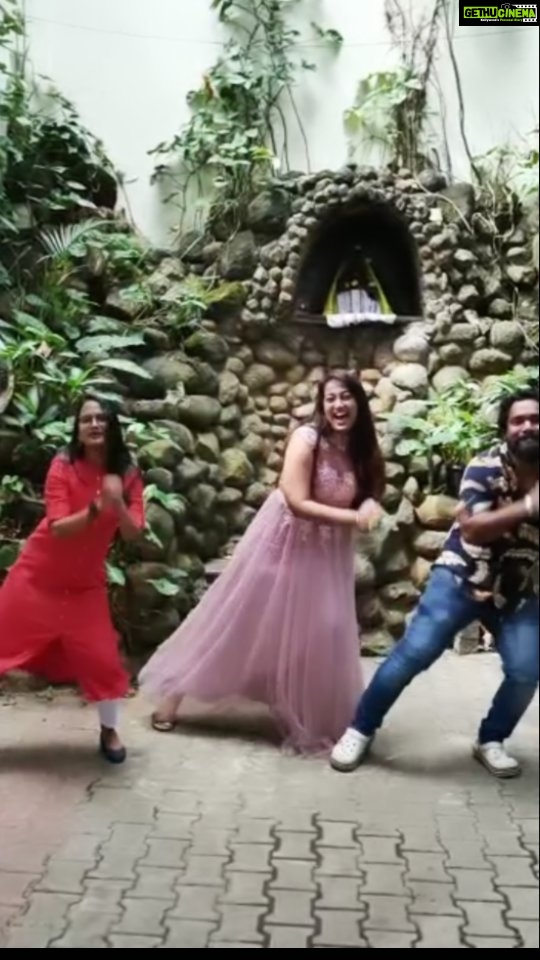 Ester Noronha Instagram - Ranjidame with @ranjith_Prince @geetha_sye_ INAMDAR teaser launch fun...π₯³π₯°ππ @hunter___abhi46 @ranjith_prince_fanpage @ranjith._prince @_pra_dip__________ @__kannadiga__01 #ranjithprince #geethasye #inamdar #pressmeet #teaseroutnow #kannadamovies #kfi #sandalwood #kannadafilm #nammakannada #nammabengaluru #nammakfi #southindian #southindianfilms #mustwatch #mostawaited #excited #grateful #thankyouJesus #thankyouGod #Godbless #muchlove Bangalore, India