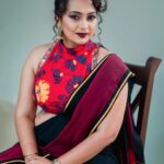 Ester Noronha Instagram - Be it winters or summers, a saree is for all seasons! Actor @esternoronhaofficial MUA @oushk_makeovers PC @nandushreyas_photography #pgotography #picoftheday #photographer #nikon #nikonphotography #picture_poet_photography #pic #picoftheday #picture #moodygrams #moodyports #dailypic #casualstyle #boyfriendshirt #shirtphotoshoot #bengaluru #acotar #kannadaactress #sandawood @nammaindiamodels @namma_sandalwood_taareyaru @sandalwood_queens_ @sandalwoodactressmemes @sandalwoodactorss @esternoronhafansclub @esterornorhonaofficial_2 @kannadanatiyaru #instagay #insta #instafashion HSR Layout