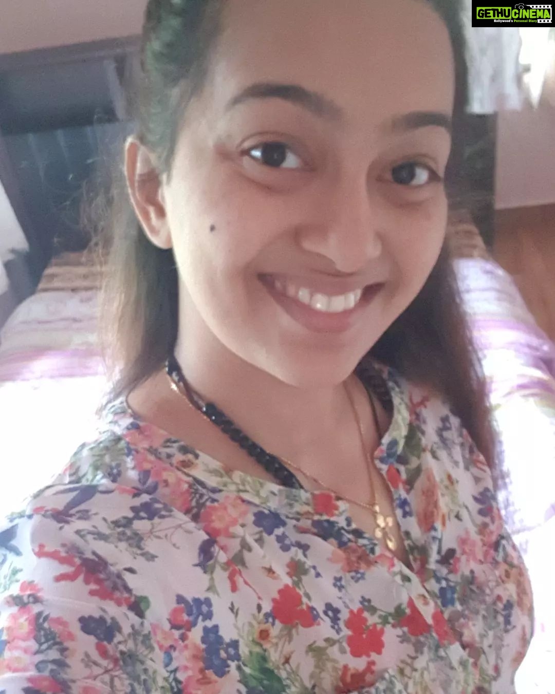 Ester Noronha Instagram - For it's not how long you lived that matters... But how much and how well you lived in the little moments of your life! β€ It was indeed another beautiful birthday in my life... full of love, laughter and life... Thanks to God who decided to send me down here...to my parents who happily accepted me and raised me in the best possible way and still continue to do so...to all my teachers/relatives/friends/colleagues/people who taught me all kinds of lessons leading to what and where I am today...to all of you...my dear fans/admirers/well wishers who have been kind and generous enough to notice, appreciate, love, support, pray and bless me throughout...all of you who showed special gestures by going out of the way and made such lovely videos, CDP's, posters, fed children and old people and so so sooo many great gestures for my birthday... I could never count all my blessings and thank you all enough for the overwhelming blessings and love showered upon me. But language limits me by just being able to express all my GRATITUDE with a humble THANK YOU ππ»π€β€ #thankyou #gratitude #blessed #humbled #speechless #grateful #thankyouJesus #thankyouGod #Godbless #muchlove