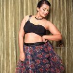 Ester Noronha Instagram - Be the reason someone smiles today. Actor @esternoronhaofficial MUA @oushk_makeovers PC @nandushreyas_photography #pgotography #picoftheday #photographer #nikon #nikonphotography #picture_poet_photography #pic #picoftheday #picture #moodygrams #moodyports #dailypic #casualstyle #boyfriendshirt #shirtphotoshoot #bengaluru #acotar #kannadaactress #sandawood @nammaindiamodels @namma_sandalwood_taareyaru @sandalwood_queens_ @sandalwoodactressmemes @sandalwoodactorss @esternoronhafansclub @esterornorhonaofficial_2 @kannadanatiyaru #instagay #insta #instafashion Bangalore, India