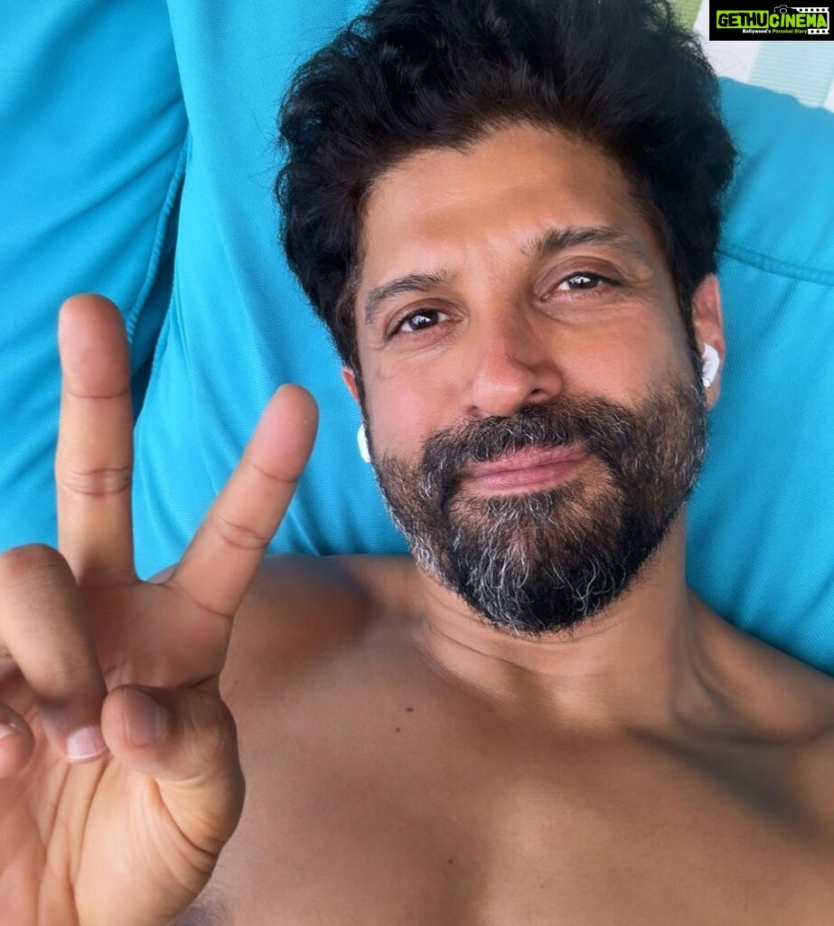 Farhan Akhtar Instagram - That’s all I have to say .. ☮️