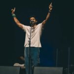Farhan Akhtar Instagram - What a lovely night Dubai .. thank you for spending your evening with us .. was an absolute treat performing for you ♥️ Thank you @blubloodme @cocacolaarena and all who took care of the band .. See you next time. Rock On!! @farhanliveofficial #dubai #music #live Image series @sebporter 👊🏽
