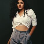 Faria Abdullah Instagram - Bringing back some of these forgotten ones 🪄⚡️✨✨ Photography: @shareefnandyala Make up: @pranathibandi Styling: @saisaavreenchowdary