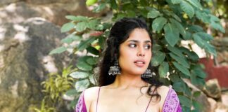 Faria Abdullah Instagram - Princess of the jungle. Except there is no jungle, this is a hotel. And I’m no princess either. So caption invalid. Styling @manogna_gollapudi Outfit @apeksha_the_label Jewellery @thetrinkaholic Asst @Sunandini_vijjagiri @itsvignesh__ 📷 @kannasrihari