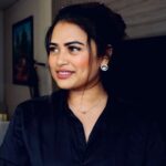 Farina Azad Instagram – Evening 🖤