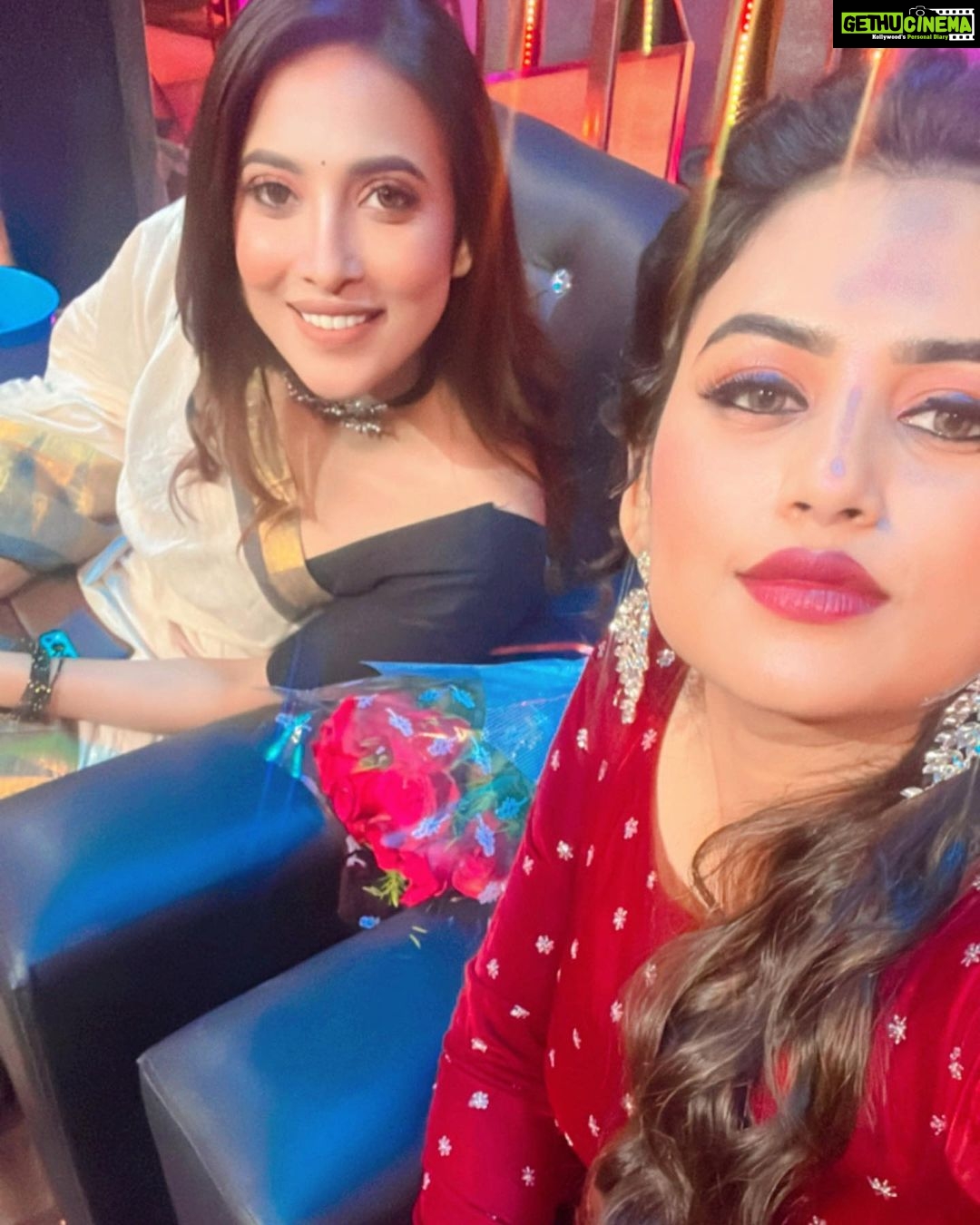 Farina Azad Instagram - Outfit @ravikkai_selai
