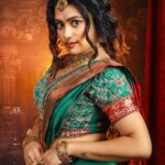 Farina Azad Instagram - Mua @jay_makeup_artist_ Outfit @mokshe_rental_destination Photography @adk_karthik Jewellery @jewelhub_chennai