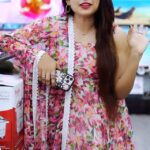 Farina Azad Instagram - 🎉🎉 Join the celebration at Girias🎉🎉 Girias Anniversary Sale brings you unbeatable offers on electronics and appliances. 💻📱 🎁💰 Receive up to 20% cash back on your purchases. 💸💰 But that’s not all. Participate in Exchange Bonanza and save up to Rs 25,000. ♻💰 🎁🌟 For every purchase, get a complimentary Smart Calling Watch worth Rs 20,000. 🛍🔥 Don’t let this fantastic opportunity slip away to upgrade your tech gadgets and save big. Visit Girias today and take full advantage of our Anniversary Sale. Act fast, as stock is limited. ⏰🔥 Locate your nearest Girias Store here: 👉 https://www.giriasindia.com/stores 🎁🤗 Shop Online 🛒 https://www.giriasindia.com Follow Girias Official Channels for Flash Deals: Facebook - @girias.india 👍 Instagram - @giriasindiaofficial 📸 Twitter - @girias_india 🐦 Youtube - @GiriasIndiaOfficial ▶️