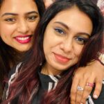 Farina Azad Instagram - Always a good day with this one❤️ . . . . . . . . #sistersdayout #shoppinghaul #shoppingvlog #indiancontentcreator #foryoupage #brownskingirls #instagramcreators #transitionreels #trendingreels #chennaicontentcreator #brownskincommunity #farinaazad #farina #venba #chennaimakeupartist #chennaiblogger #beautycommunity