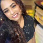 Farina Azad Instagram - Did u smile today? Comment yes or no