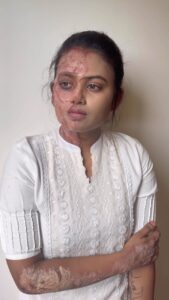 Farina Azad Instagram - Thank you so much makalae for this overwhelming response for today’s performance This is more than winning for me ! Spl effect make over by @sridevis_contour ❤️ Thank you MR AND MRS CHINNATHIRAI team @vijaytelevision @mediamasons @ravoofa.h.k ❤️