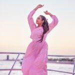 Farina Azad Instagram - Good evening insta family Photography @vr2photography