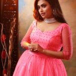 Farina Azad Instagram – Good noon