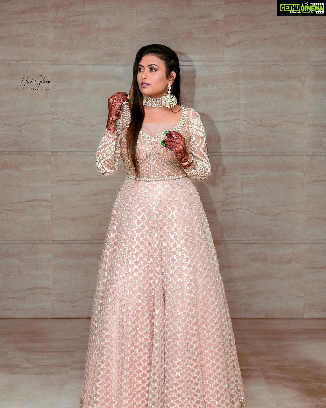 Farina Azad Instagram - Outfit @mokshaa_chennai Mua @najilasyed_mua Photography @harsh_gulwani_photography