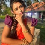 Farina Azad Instagram - Gramathu get up la chuma hansika maari ila?? 😻😜🙈 Courtesy poda solli usura vangum @suresh_0313