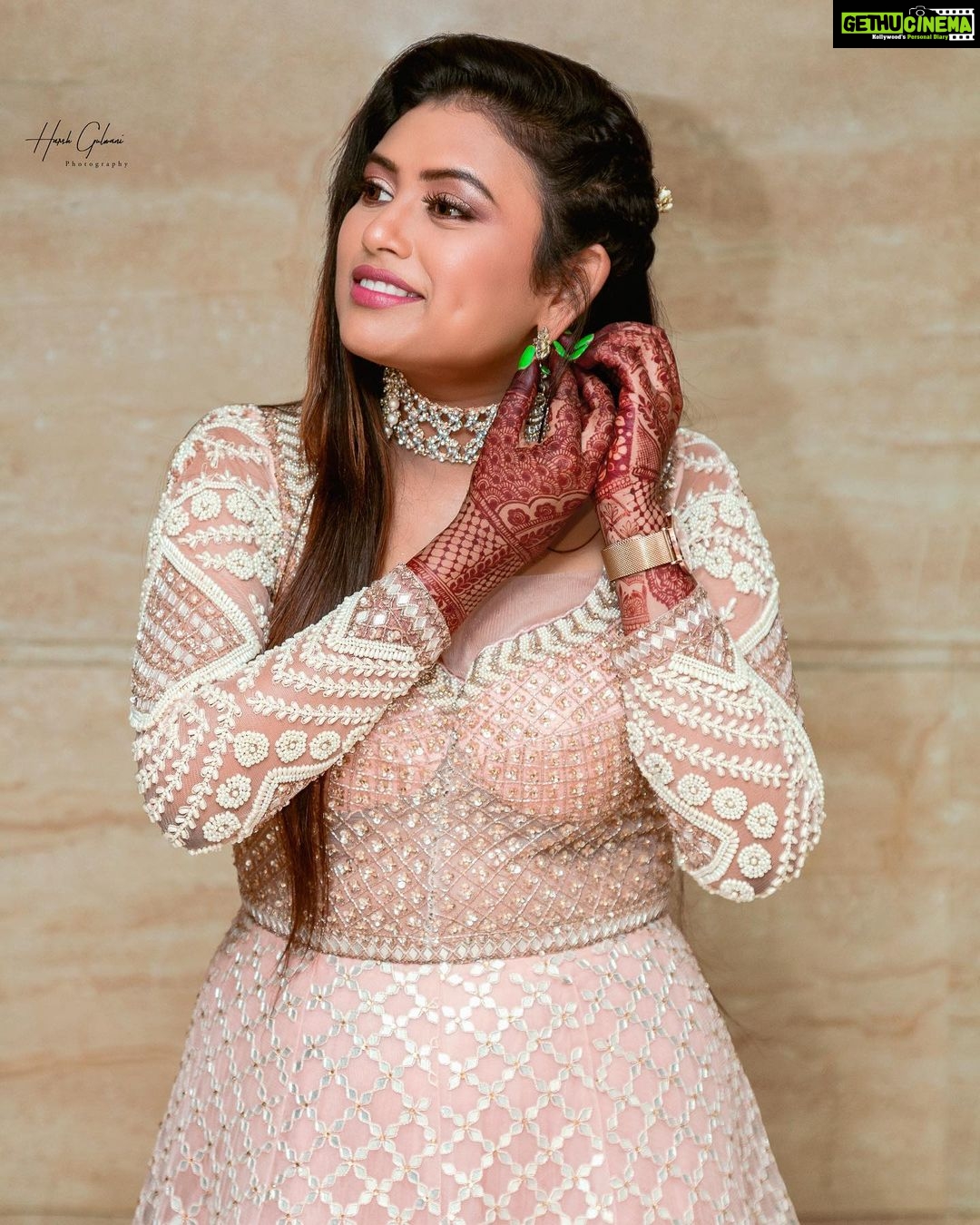 Farina Azad Instagram - Outfit @mokshaa_chennai Mua @najilasyed_mua Photography @harsh_gulwani_photography