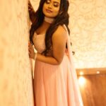 Farina Azad Instagram – Mua 

@laavi_me 
@lashesbylaavi

Photography:
@Pix_Depth_photography
@Prabha_andiyappan_Photography

Outfit: @shanus_boutique