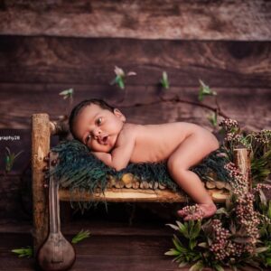 Farina Azad Instagram - Hi.. good morning 
Meet my lil charm of positivity 
He is ZAYN LARA RAHMAN
@rubaidh

Picture @dk_photography28