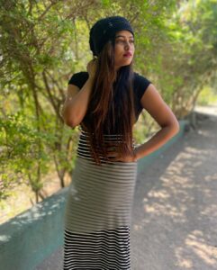 Farina Azad Instagram - Wear peace 😇