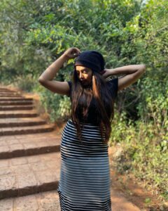 Farina Azad Instagram - Wear peace 😇