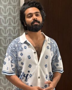 G. V. Prakash Kumar Instagram - A beard is like a crown for ur face 💫✨🔥

Shot by @orangeandteal.in styled by @devsakthivel .. for @siimawards #love #photography #gvprakash