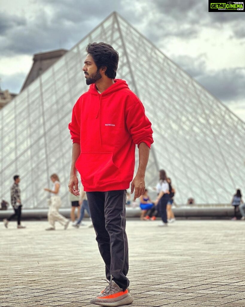 G. V. Prakash Kumar Instagram - It feels good to be lost in the right direction ✨💫🔥🌙 #paris #france #yeezy #balenciaga Louvre Museum Paris France