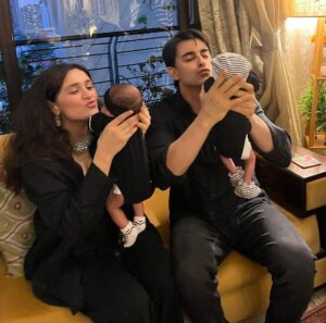 Gautam Rode Instagram - Happy 1 month birthday my babies! 🖤🖤
Mumma and Daddy Love you so so much! 🧿🧿

#blackbeauty #twins #firstmonth #birthday #party #twinning #winning #momlife #rodelife #love #family #babies