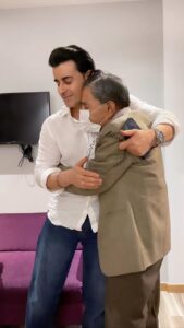 Gautam Rode Instagram - When you pause and look back on this 9 month journey .. from finding out to scans to procedures to actually watching the babies come out… there are no words to express how grateful one is to God ❤️🙏

#afatherslove #dadsjourney #dad #love #babies #twins #heartisfull #complete #grateful #rodelife #rodesinthehouse