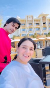 Gautam Rode Instagram - Currently at home in my PJs reminiscing! 🥹♥️

.
.
.
#pov #travel #babymoon #reels