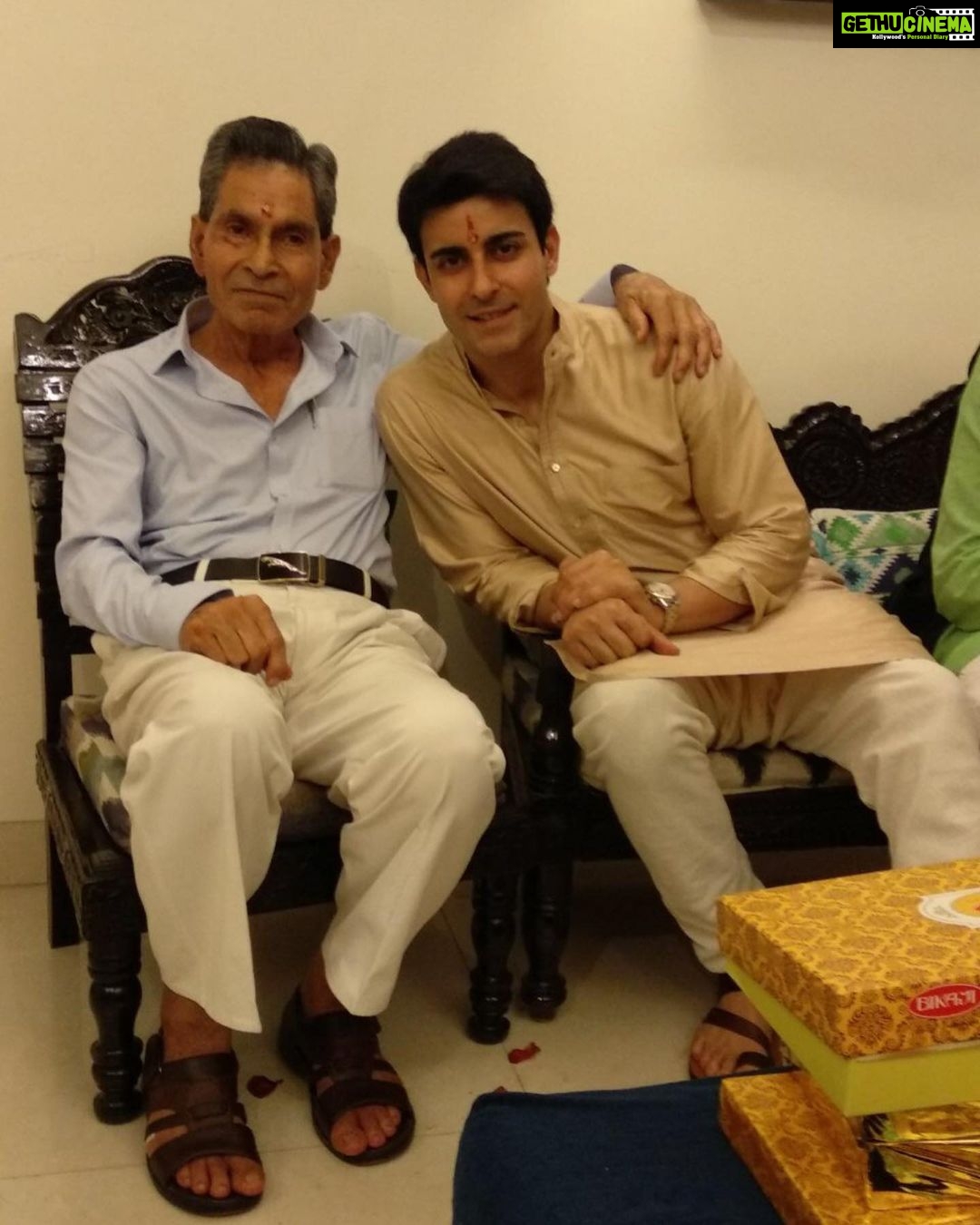 Gautam Rode Instagram - Happy Father’s Day Papa n Dad ❤️❤️Love you both 🤗🤗 n Happy Father’s Day to me as well 😁😁Waiting for the little One’s❤️❤️