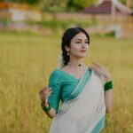 Gayathri Suresh Instagram - “COLOURS OF ONAM”✨ Onam Series- Day 1✨ Happy Uthradam Kuttyole✨ PC : @suhail_choyi_photography Styling : @gayathri_r_suresh Editing : @gayathri_r_suresh ( please bear with my novice editing skills) Concept : @gayathri_r_suresh